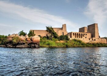 كارثة في صمت المياه الملوثة في اسوان تهدد الصحة العامة