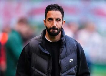 أموريم يتحدث عن انتقاله المحتمل إلى مانشستر يونايتد: خطط المستقبل حتى 2027