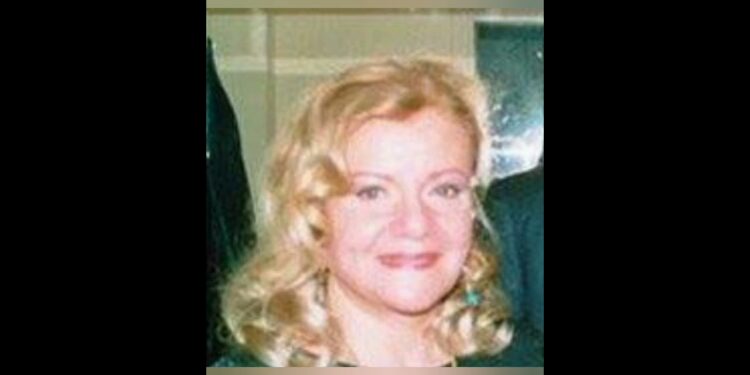 الإعلامية جيلان حمزة تودعنا ولحظات مؤثرة في حياة واحدة من رموز الإعلام