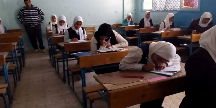 إلغاء الامتحانات الشهرية: التعليم تصدر قرارات هامة وأولياء الأمور مطالبون بالاستعداد لامتحانات نوفمبر 1 إلغاء الامتحانات الشهرية: التعليم تصدر قرارات هامة وأولياء الأمور مطالبون بالاستعداد لامتحانات نوفمبر