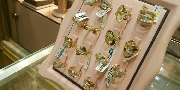 أسعار الذهب في محلات الصاغة خلال تعاملات اليوم السبت 14 ديسمبر 2024 1 أسعار الذهب في محلات الصاغة خلال تعاملات اليوم السبت 14 ديسمبر 2024