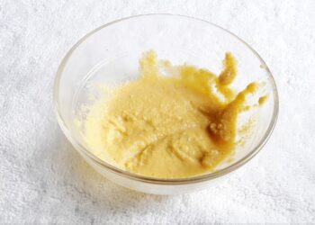 وداعًا للسواد حول الفم مع هذه الوصفات الطبيعية الفعالة