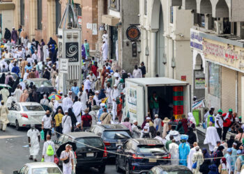 السعودية توقف تأشيرات الزيارة للمصريين.. تصريحات هامة لغرفة السياحة