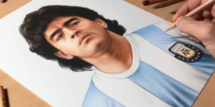 شعر مارادونا يباع في باريس: ماذا وراء هذا المزاد الغريب؟