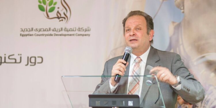 عاطر حنورة يعلن عن 12 مشروعًا بقيمة 61 مليار جنيه في إطار الشراكة مع القطاع الخاص 1 عاطر حنورة يعلن عن 12 مشروعًا بقيمة 61 مليار جنيه في إطار الشراكة مع القطاع الخاص