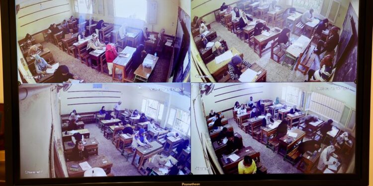 بدء التقديم على لجان مراقبة امتحانات الثانوية العامة 2025 اليوم 1 بدء التقديم على لجان مراقبة امتحانات الثانوية العامة 2025 اليوم