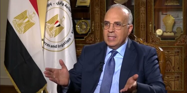 وزير الري يُعلن عن مشاركة "حياة كريمة" في حملة "على القد" للتطوير المجتمعي 1 وزير الري يُعلن عن مشاركة "حياة كريمة" في حملة "على القد" للتطوير المجتمعي