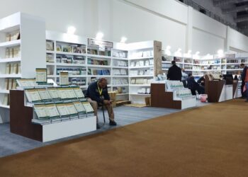 معرض القاهرة للكتاب يطلق قاعة لبيع الكتب بأسعار مخفضة لزواره (خاص)
