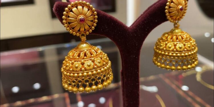 سعر الذهب الآن في مصر ماذا يحدث لأسعار الذهب اليوم؟ 1 سعر الذهب الآن في مصر ماذا يحدث لأسعار الذهب اليوم؟