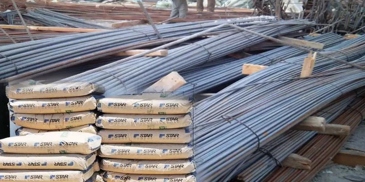 أسعار الحديد والأسمنت تهبط 2000 جنيه دفعة واحدة: لماذا هذا الانخفاض المفاجئ؟