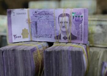 الليرة السورية ترتفع بشكل ملحوظ أمام الدولار الأمريكي.. إليك التفاصيل