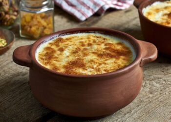 طريقة عمل الأرز المعمر الحلو والحادق: وصفات مميزة لوجبة لذيذة