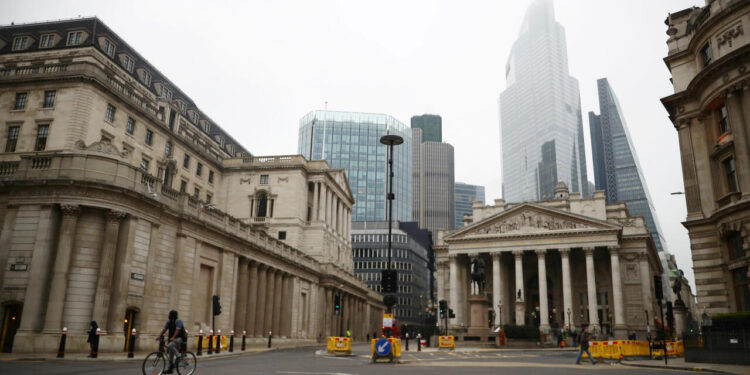 بريطانيا تواجه انتقادات حادة بسبب محتوى المناهج المتعلقة بالهوية الجنسية للأطفال 1 بريطانيا تواجه انتقادات حادة بسبب محتوى المناهج المتعلقة بالهوية الجنسية للأطفال