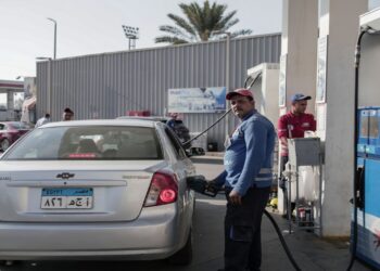 أسعار البنزين المرتفعة ضرورة الرقابة الصارمة على الأسواق