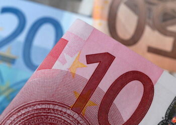 سعر اليورو مقابل الجنيه اليوم في البنوك المصرية الثلاثاء 8 أبريل 2025