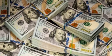 الجنيه المصري يحقق مكاسب جديدة أمام الدولار الأمريكي – 7 مايو 2025