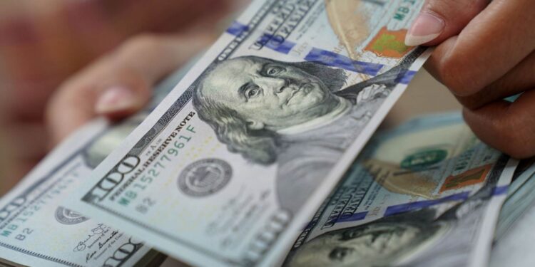 سوق الصرف اليوم الدولار مستقر والريال يرتفع – الثلاثاء 27 مايو