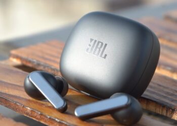 سماعات ATH-TWX7 صوت عالي الجودة في تصميم غير متكامل