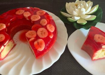 كيك جيلي بارد مع الموز خفيف ولذيذ لأيام الحر