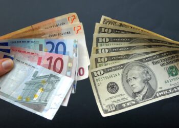 سعر صرف اليورو مقابل الجنيه المصري اليوم الثلاثاء في البنوك