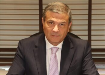 وزير الزراعة يكشف خلفيات موجة الغلاء في سوق الفاكهة