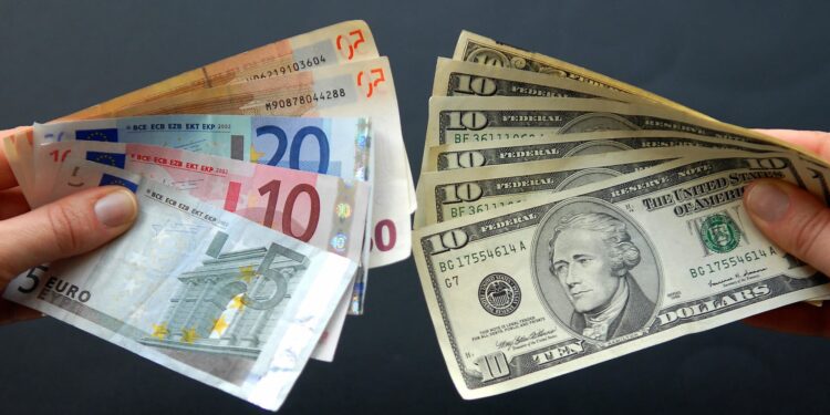 سعر صرف اليورو مقابل الجنيه المصري اليوم الثلاثاء في البنوك 1 سعر صرف اليورو مقابل الجنيه المصري اليوم الثلاثاء في البنوك