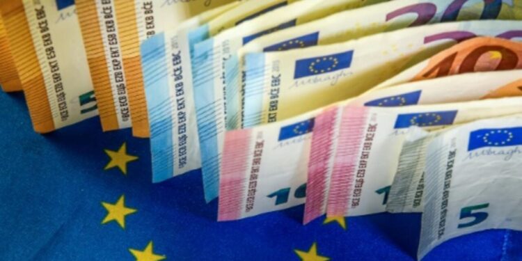 سعر صرف اليورو مقابل الجنيه المصري اليوم الخميس في البنوك 1 سعر صرف اليورو مقابل الجنيه المصري اليوم الخميس في البنوك