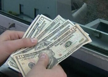 أسعار الدولار في البنوك المصرية اليوم الثلاثاء 13 مايو 2025 مقابل الجنيه