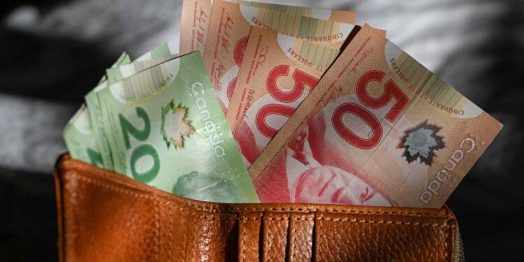 الدولار الكندي يسجل تراجعاً اليوم – الأربعاء 23 يوليو 2025 1 الدولار الكندي يسجل تراجعاً اليوم – الأربعاء 23 يوليو 2025