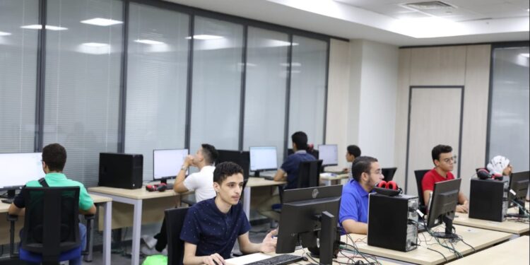 تنسيق المرحلة الثانية بدأت اعرف الكليات المتاحة في تنسيق 2025