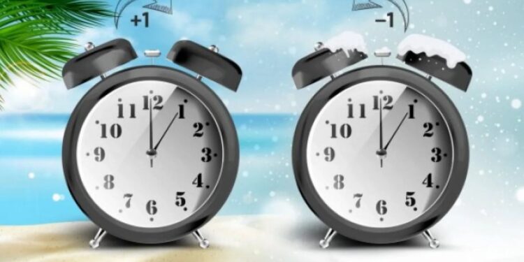 تغيير الساعة والتوقيت الشتوي يحدد مواعيد جديدة للمطاعم والكافيهات