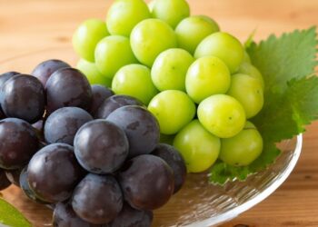 العنب يفاجئ المستهلكين تعرف على أسعار الخضار والفاكهة اليوم الثلاثاء