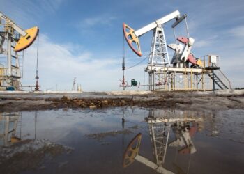 أسعار النفط ترتفع اليوم الاثنين بسبب مخاوف توقف الإمدادات الروسية