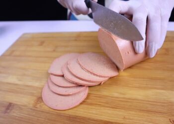 وصفة عمل لانشون بيتي اقتصادي بطعم مميز مثل المصانع