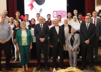 وزارة العمل تفتح باب التوظيف بـ 300 فرصة جديدة للشباب