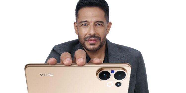 Vivo تتعاون مع الفنان محمد حماقي ليكون سفيرها في السوق المصري 1 Vivo تتعاون مع الفنان محمد حماقي ليكون سفيرها في السوق المصري