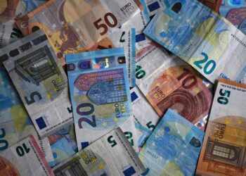 سعر اليورو أمام الجنيه المصري اليوم الثلاثاء 2 سبتمبر 2025