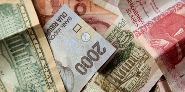 أسعار العملات اليوم الإثنين 22 سبتمبر 2025 في السوق المصري والبنوك