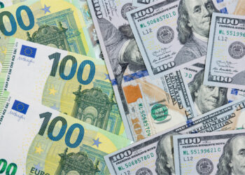 اليورو أمام الجنيه اليوم.. أسعار العملات في البنوك المصرية