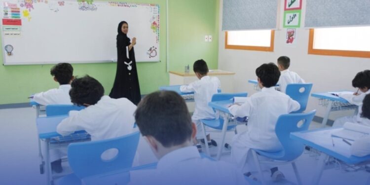 وزارة التعليم تطلق برنامج فرص 1447 لشاغلي الوظائف التعليمية.. إليك طريقة التقديم 1 وزارة التعليم تطلق برنامج فرص 1447 لشاغلي الوظائف التعليمية.. إليك طريقة التقديم