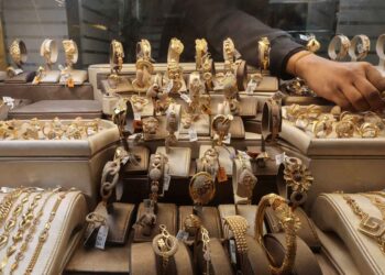 سعر الذهب اليوم في مصر يشهد انهيارًا كبيرًا.. وعيار 21 يسجل أدنى مستوى في 2025