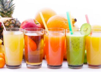 مشروبات طبيعية تدعم صحة الكلى وتساعد على تطهير الجسم 8 خيارات فعالة