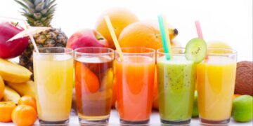 مشروبات طبيعية تدعم صحة الكلى وتساعد على تطهير الجسم 8 خيارات فعالة