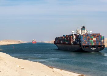 قناة السويس تتجه نحو التعافي الإيرادات قد تعود لمستوياتها المعتادة بنهاية 2025