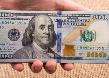 أسعار الدولار مقابل الجنيه المصري اليوم الثلاثاء 11 نوفمبر 2025 – آخر تحديث