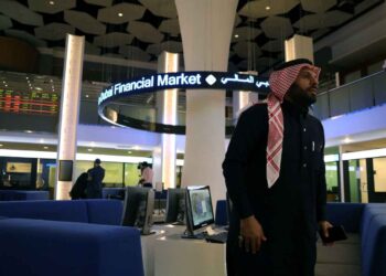 سوق دبي المالي بأكتوبر.. تداولات نشطة وصافي استثمار أجنبي يسجل تراجعًا بـ836 مليون درهم