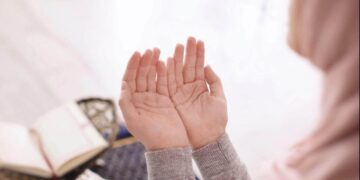 دعاء أول ليلة من رجب وأحكام الاحتفال بالشهر المبارك