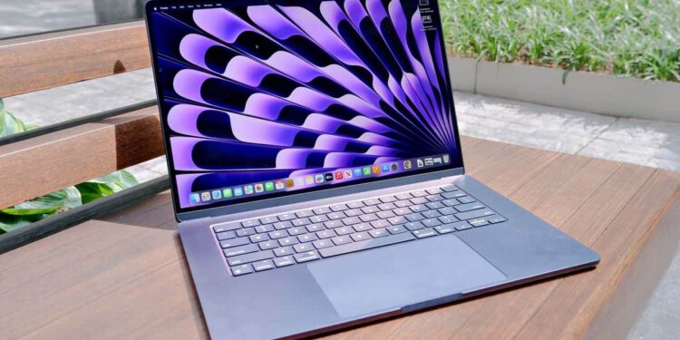 آبل تكشف عن أرخص نسخة من "ماك بوك" في تاريخها 1 آبل تكشف عن أرخص نسخة من "ماك بوك" في تاريخها