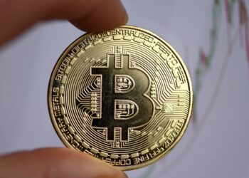 البيتكوين اليوم الاثنين 15 ديسمبر 2025.. متابعة لحظية للأسعار 4 البيتكوين اليوم الاثنين 15 ديسمبر 2025.. متابعة لحظية للأسعار