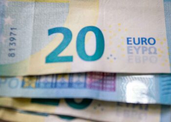 سعر اليورو اليوم في مصر الأحد 7 ديسمبر 2025 حسب البنوك الرسمية 4 سعر اليورو اليوم في مصر الأحد 7 ديسمبر 2025 حسب البنوك الرسمية